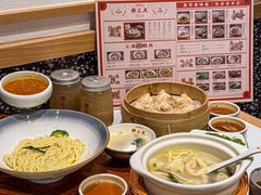 -馋三尺蟹粉小笼(人民广场店)