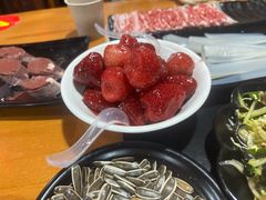 -果松木炭酸菜铜火锅·外婆参鸡汤