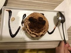 -必胜客(证大大拇指店)