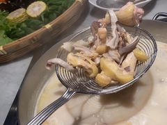 -尚尚仙·酸汤猪手·猪肚鸡火锅(华联万柳购物中心店)