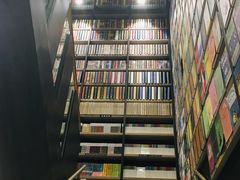 -钟书阁(群光广场店)