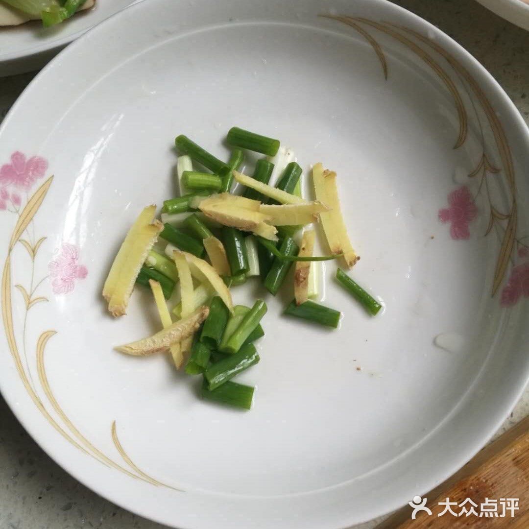 学校周边菜馆必备单品：香干回锅肉16