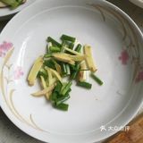 学校周边菜馆必备单品：香干回锅肉16