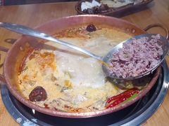 -洱火云南酸菜牛肉火锅(石景山当代商城店)