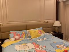 -深圳富苑皇冠假日套房酒店