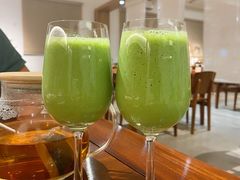 菠菜能量果昔-七色云蔬食(喜邻里店)