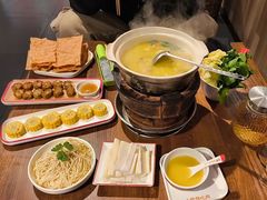 -阿润打边炉·鲜切鸡煲(华漕店)