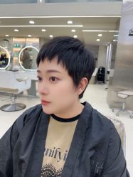 点击看大图 -十六番发型师事务所
