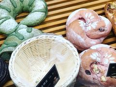 -焙丽拾光(麦凯乐直营店)