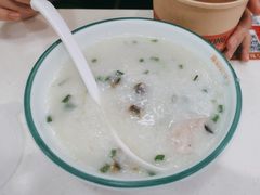 皮蛋瘦肉粥-禾师兄·布拉肠(一德路店)