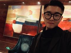 -香格里拉鱼跃地中海西餐厅·牛排披萨