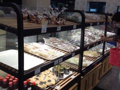 面包甜点陈列柜-鸿瑞興面馆(梅岭店)