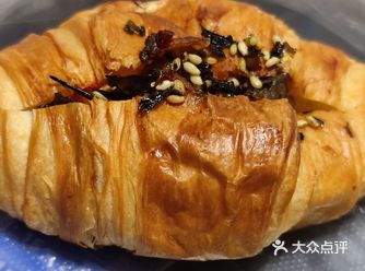 小龙虾牛角面包也太有创意了吧