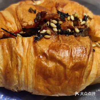 小龙虾牛角面包也太有创意了吧