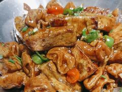 -黄泥岗·地道湖北菜(奥特莱斯店)