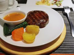 小蜜牛排-斗牛士牛排餐厅(嘉里汇店)