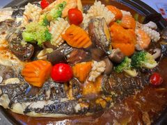 -鸣记脆皮烤鱼·海鲜烤鱼(三八广场店)
