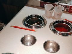 -龍歌自助小火锅(市南金茂湾店)