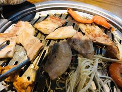 厚切五花肉-·缸桶屋·韩式牛肋条自助烤肉(西湖D11店)