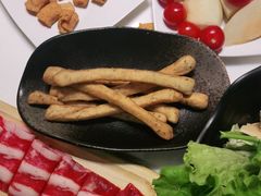 茴香小油条-洪氏嗨捞·猪肚鸡火锅(阳光天地店)