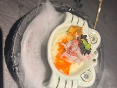 -蟹犇前•帝王蟹雪蟹(陆家嘴店)