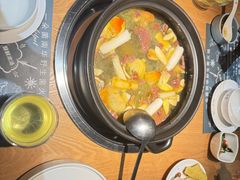 -一朵菌·野生菌探索家火锅(南亚店)