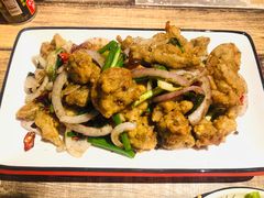 -虾弄弄海派小龙虾·牛羊蝎子火锅