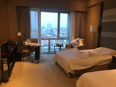 -南桥绿地铂骊酒店