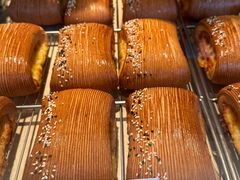 -VERIE BAKEHOUSE