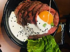 三文鱼火山丼-魔丼屋(日月光店)