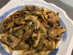蘑菇炒肉-古北烤鸭王I古北水镇景区店