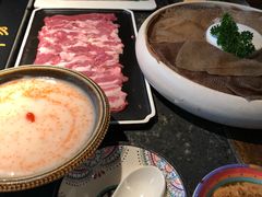 -老牌坊云南鱼豆花火锅(哈西万达店)