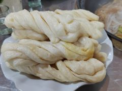 -粘豆包柴火铁锅炖