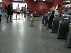 -飞翔公园(地铁站)