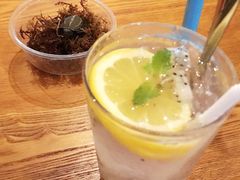 -猫的天空之城概念书店(杭州南宋御街店)