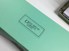 -顶东面包花园·生日蛋糕(世博店)