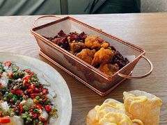 吃得慢就没的鸡翅中-苦尽酒馆·川菜(鼓楼店)