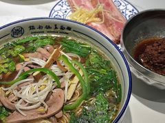 -镇南锅盖面馆(解放路店)