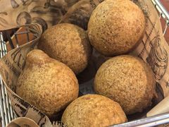 -BHC炸鸡(明洞总店)