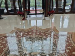 -碧中海汤泉汗蒸酒店