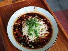 -秦云老太婆摊摊面(长嘉汇两江峯店)
