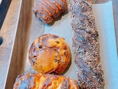 蔓越莓芝士杂粮-红跑车HPCBAKERY(汉商店)