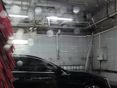 -奔驰北京极光星徽(四元桥店)