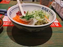 -鑫花溪牛肉米粉(东环大润发店)