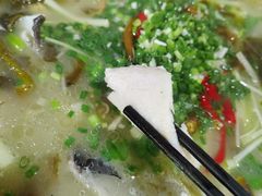 酸菜鱼-廖哥泡椒兔(峨眉店)