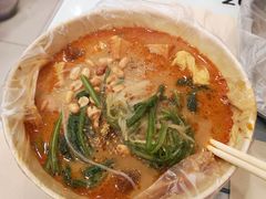 -二钢串叔麻辣烫(华龙大厦店)