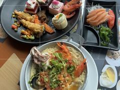 -彩虹云霄酒店75层国际自助餐