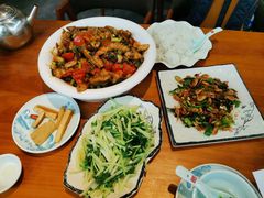 -梁姐啤酒鱼(兴坪古镇店)