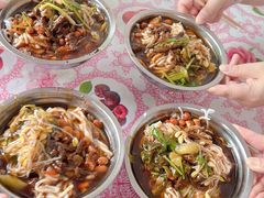 -灵山卢梅燕粉店