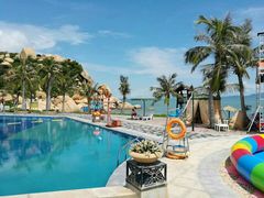 -那琴半岛地质海洋公园